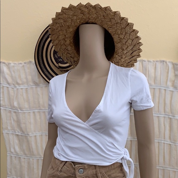 Brandy Melville Tops - NWT Brandy Melville White Picnic Wrap Top